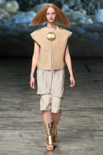 Look 36